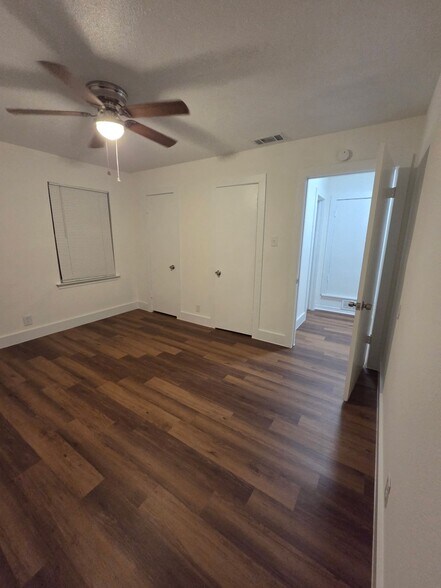 Building Photo - 1041 Custer Rd