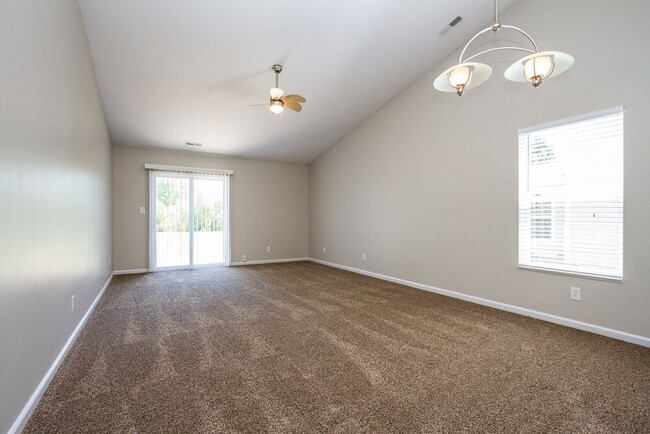 Building Photo - 7641 Sergi Canyon Dr