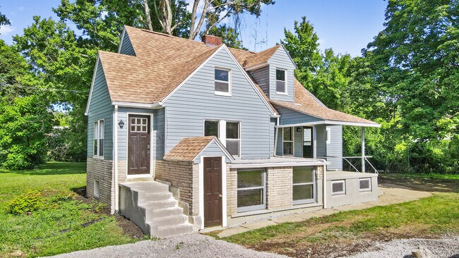 Building Photo - 1750 Brodhead Rd