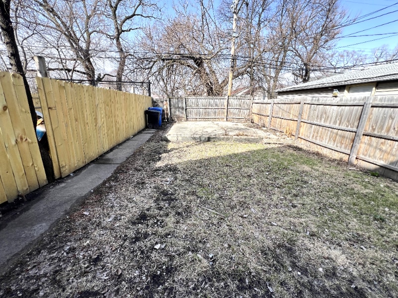 Building Photo - 5248 S Wells St