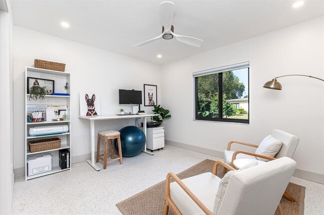 Building Photo - 1604 NE 16th Ave