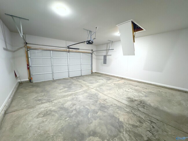 Building Photo - 311 Cornstalk Cir