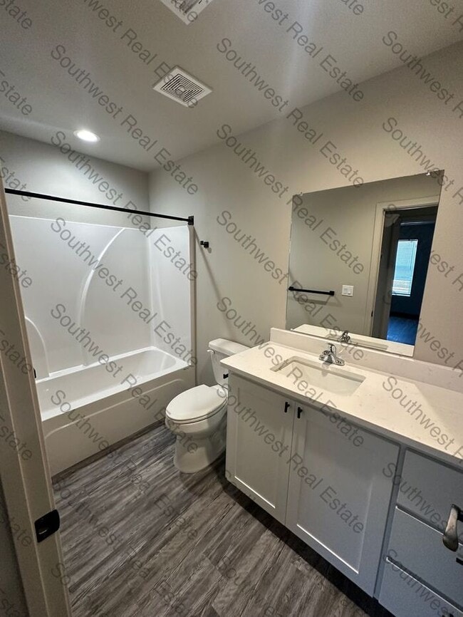 Building Photo - Brand New 2 bedroom 2 bath apartment