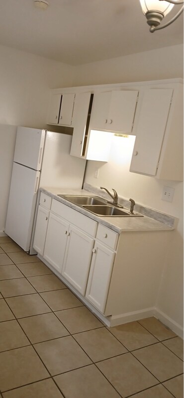 Building Photo - 2022 Castleberry Ln