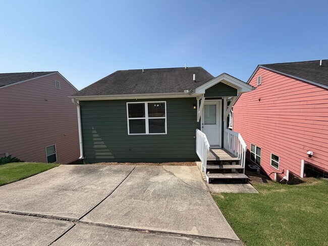 Building Photo - 249 Fern Ridge Ct