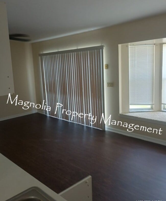 Building Photo - Sutton Ridge, near UCF or Valencia