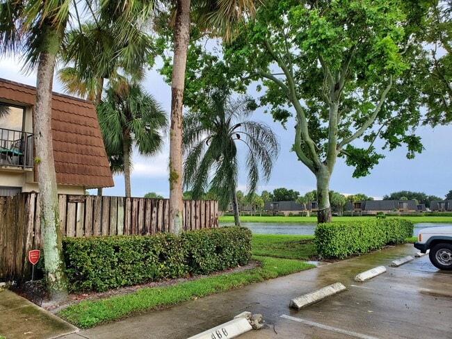 Building Photo - 253 Charter Way