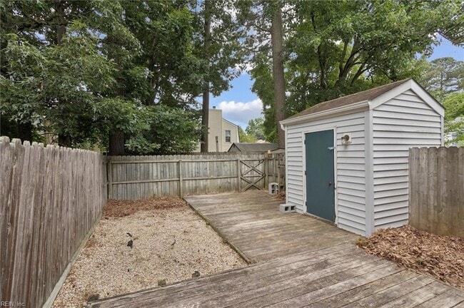 Building Photo - 444 Wayman Ln