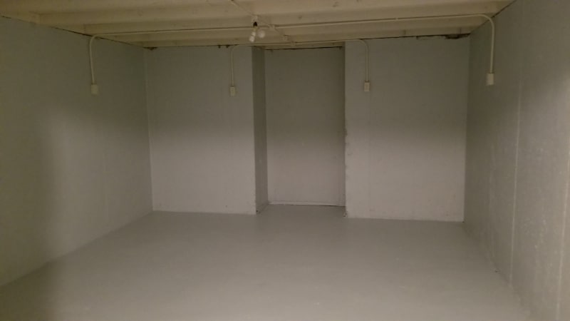 Building Photo - 213 S Brittany Dr