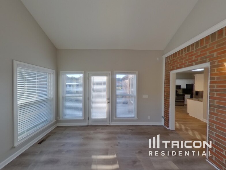 Building Photo - 2703 Soaring Eagle Ct