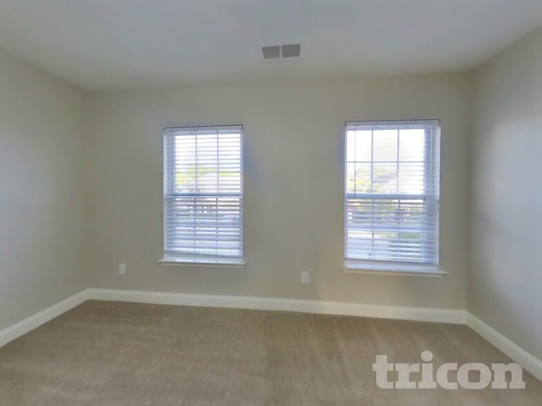 Building Photo - 14208 Highland Meadow Rd