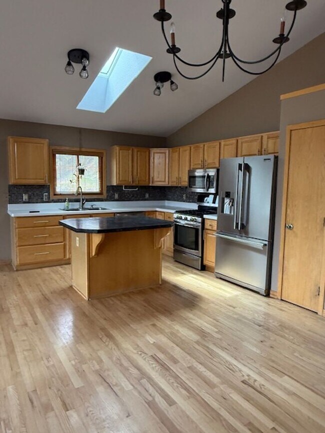 Building Photo - Bailey Mountain Home Retreat on 1.5 Acres