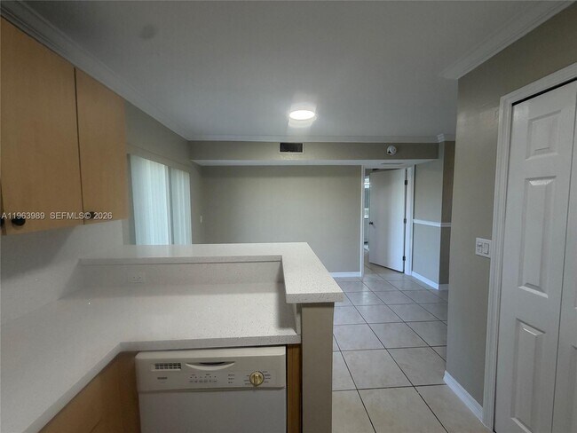 Building Photo - 2731 SE 12th Rd