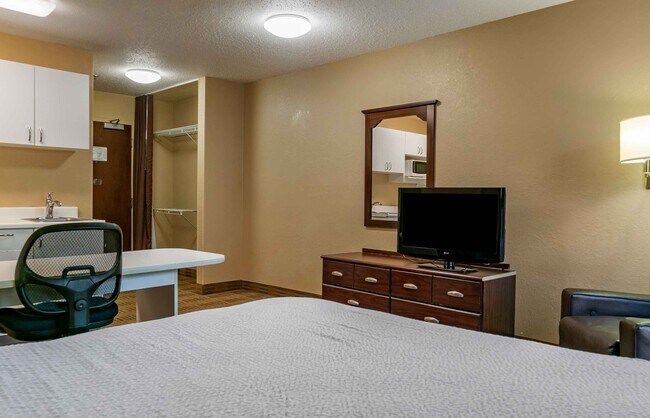 Building Photo - Furnished Studio-Detroit - Ann Arbor - Bri...