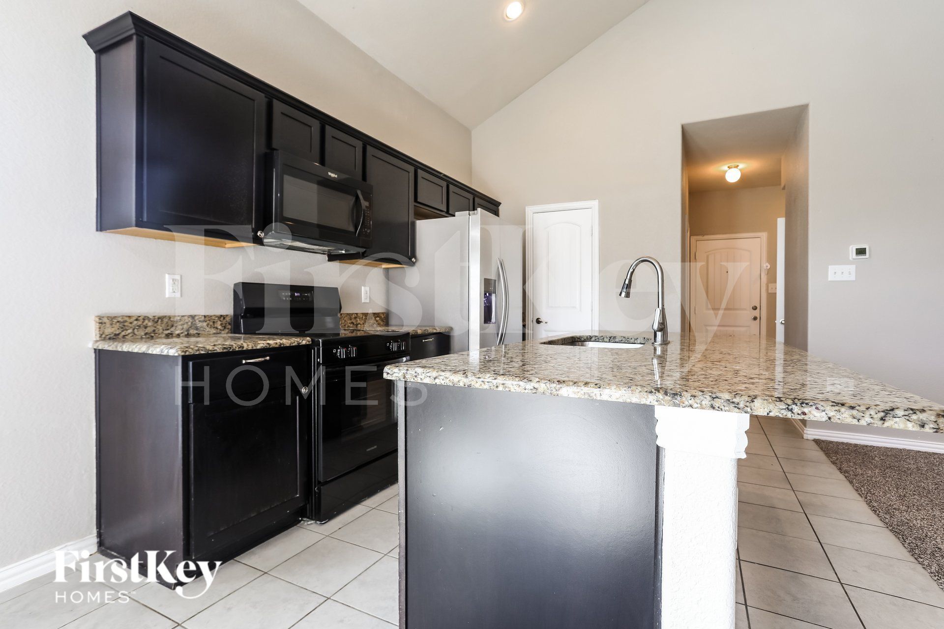 Building Photo - 703 Woodcrest Dr