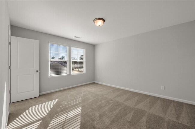 Building Photo - 1280 Jordan Brook Dr