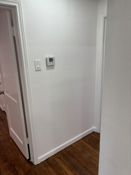 Building Photo - 2215 Mouser Ln