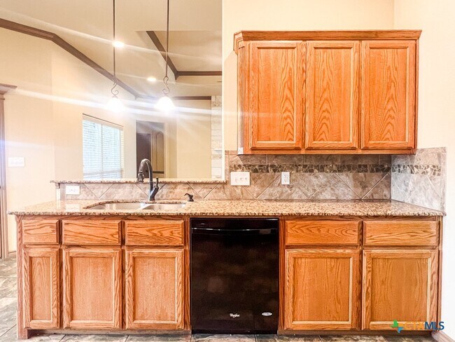 Building Photo - 700 Cosper Creek Dr