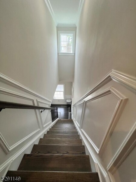 Building Photo - 74 River St