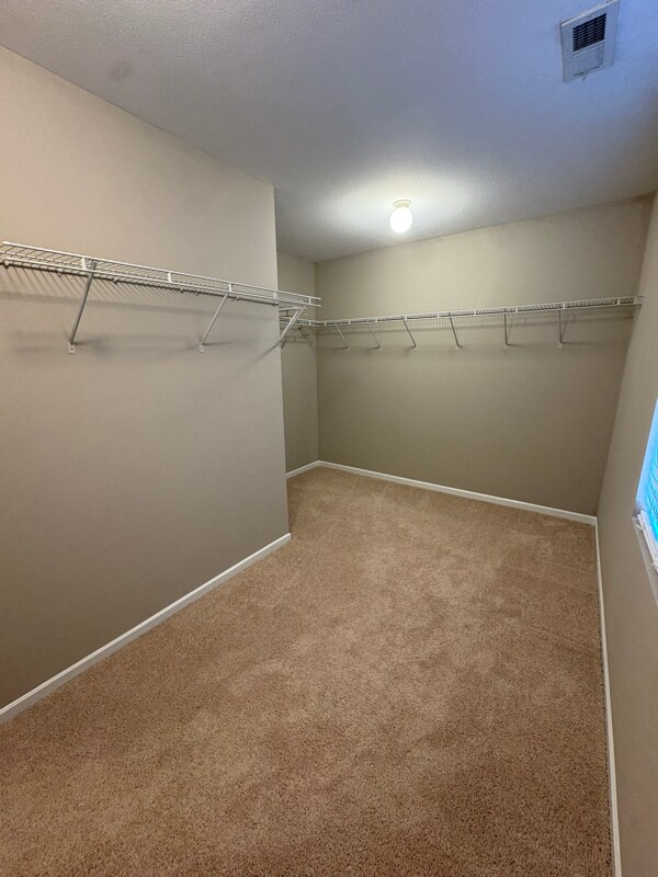 Building Photo - 722 Sinclair Dr