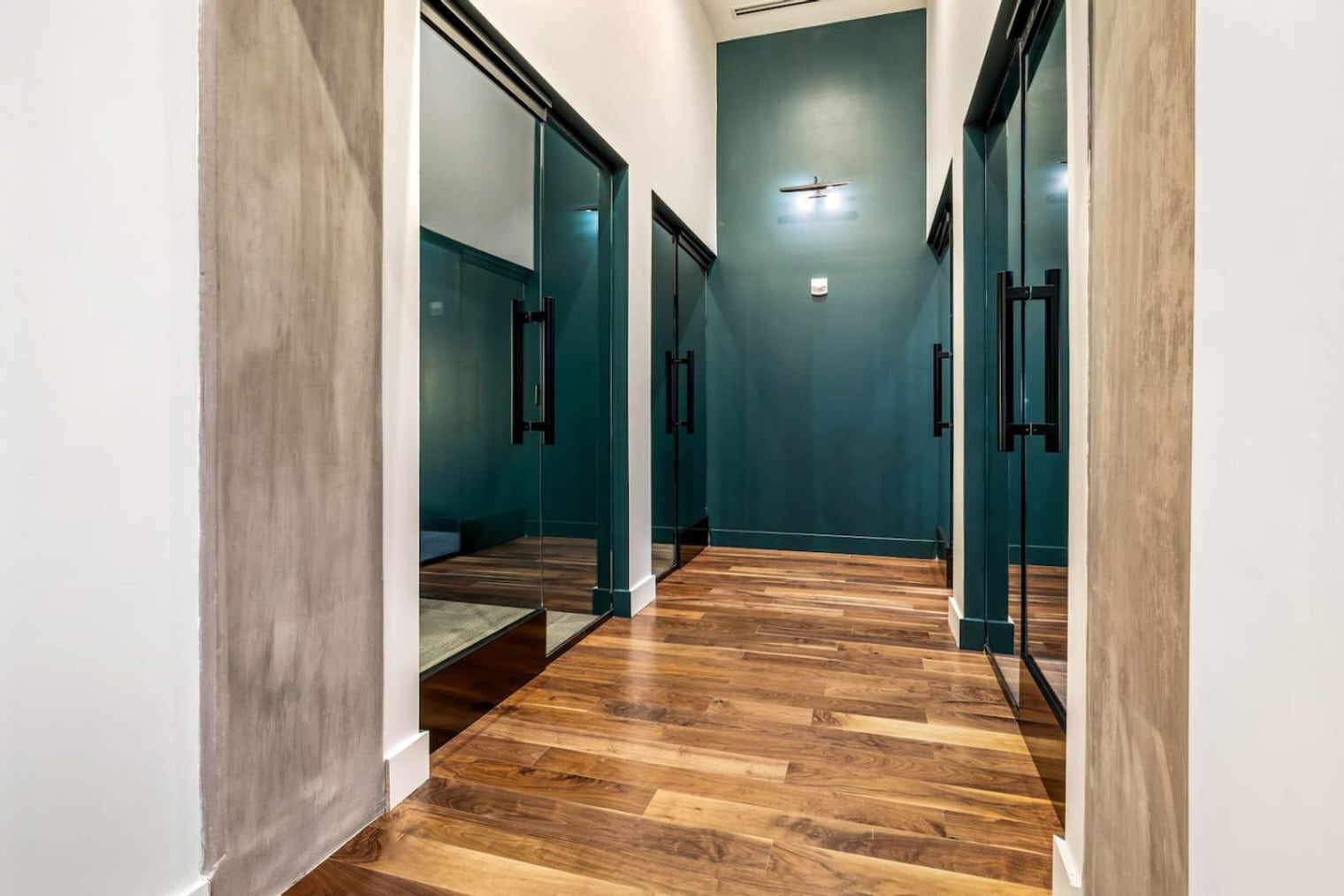 Building Photo - 617 N 12th St