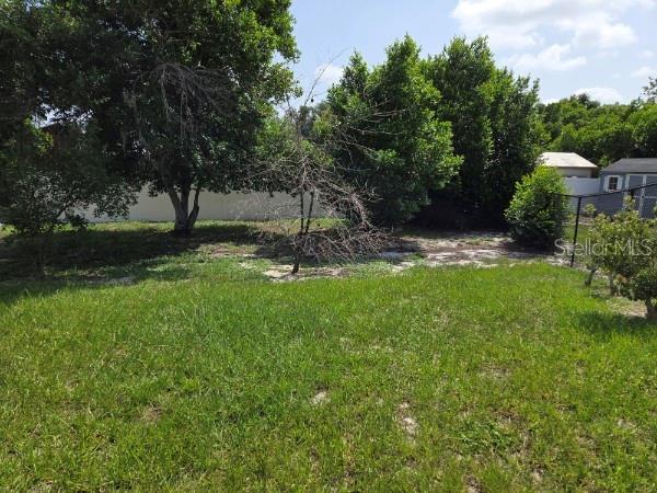 Building Photo - 2235 Lakeridge Dr