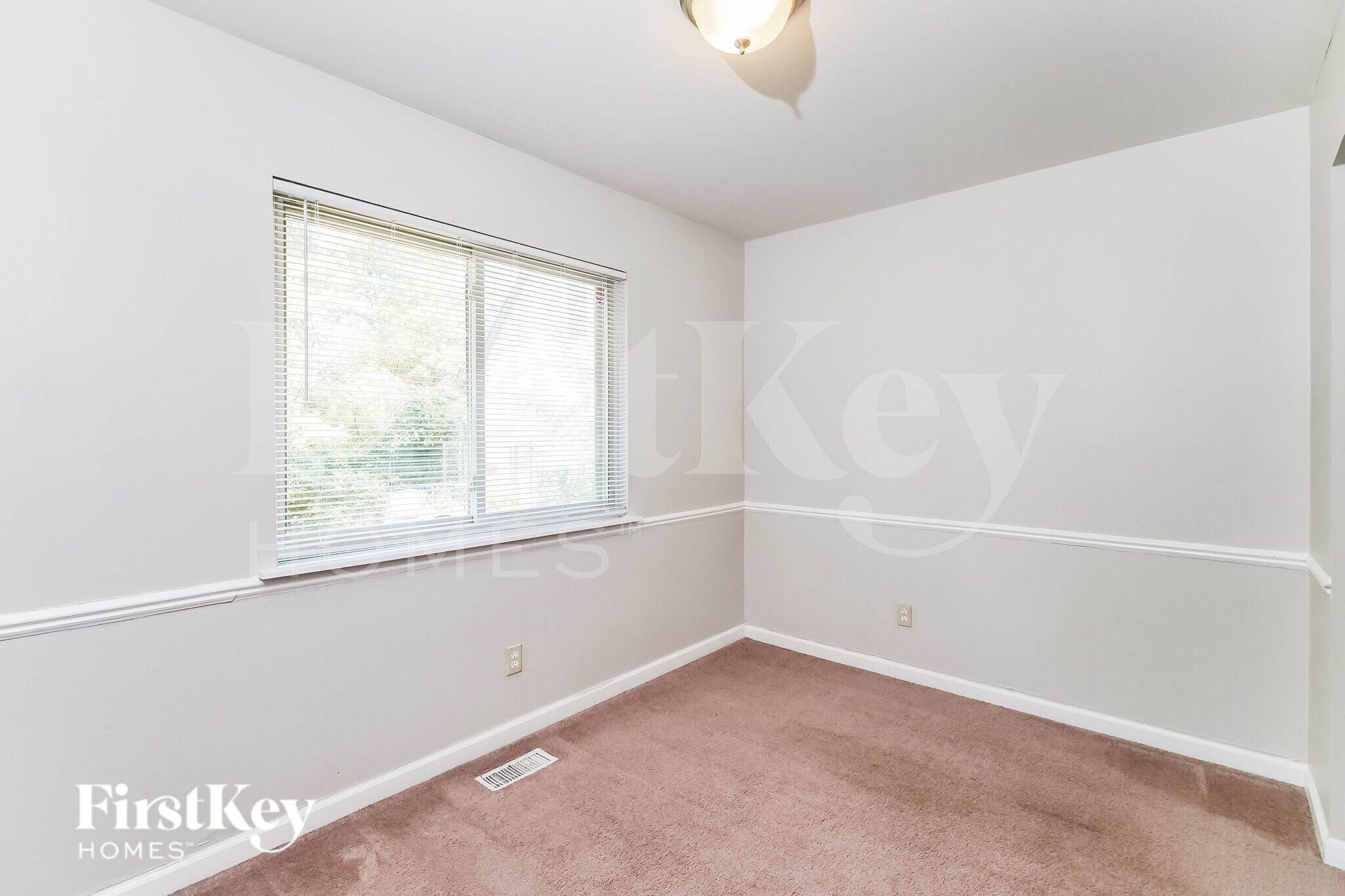 Building Photo - 3262 Eastbrooke Ct