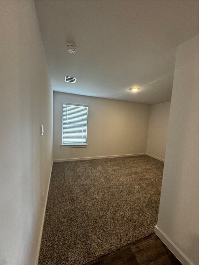 Building Photo - 6107 Jasper Hl Dr