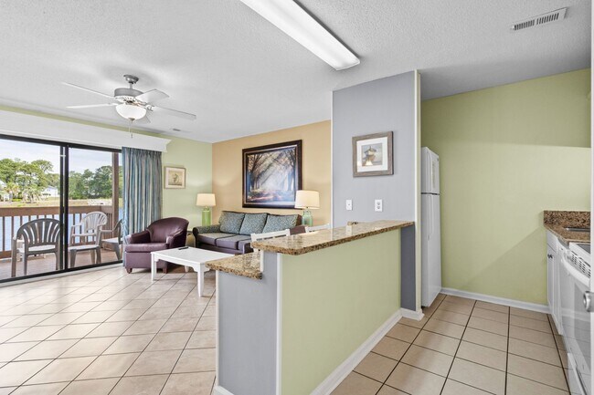 Building Photo - Seasonal Rental Available Now-3/31/26-Wifi/Cable/Electric Included