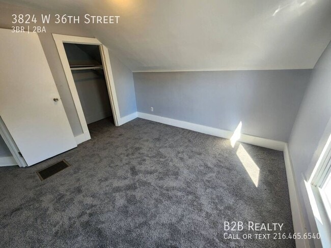 Building Photo - 3824 W 36th St