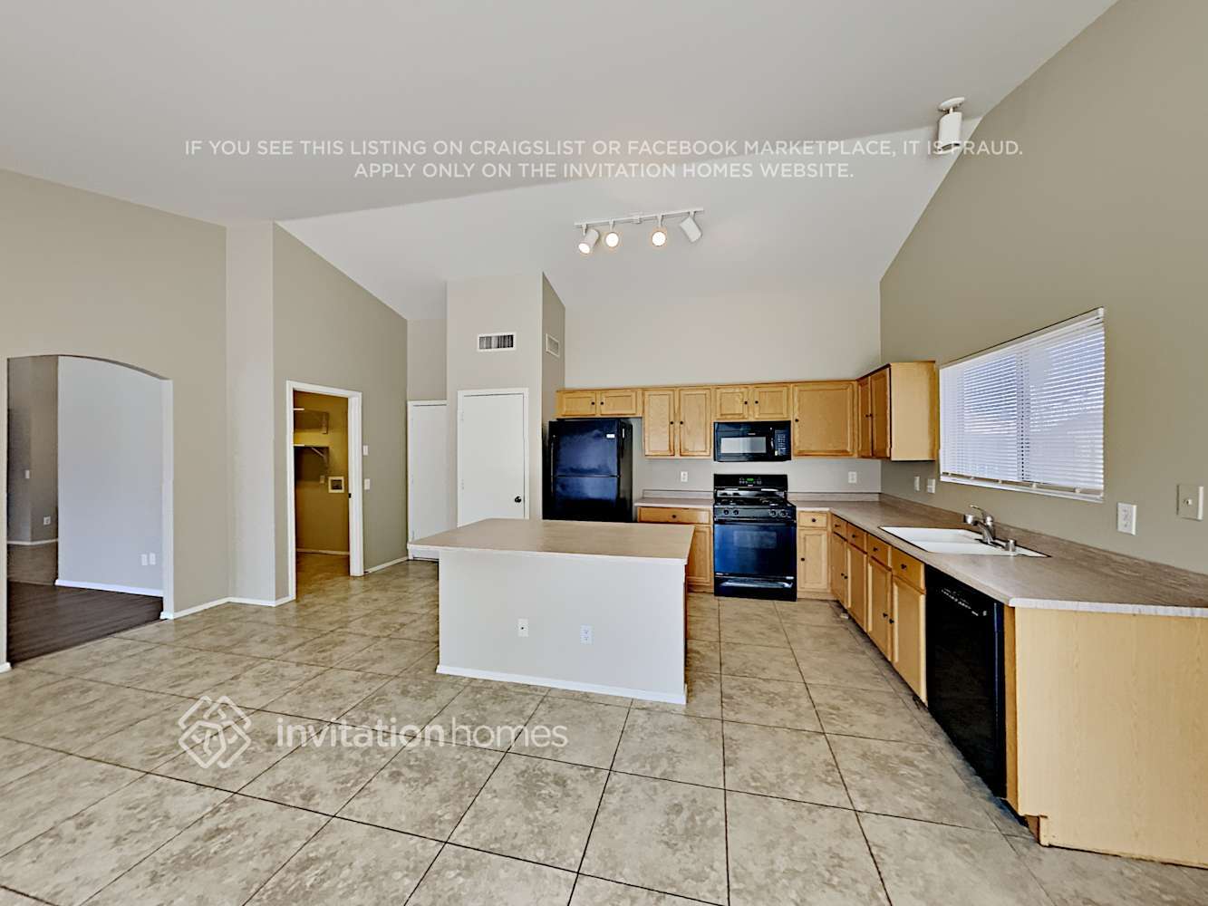 Building Photo - 7039 S 19th St