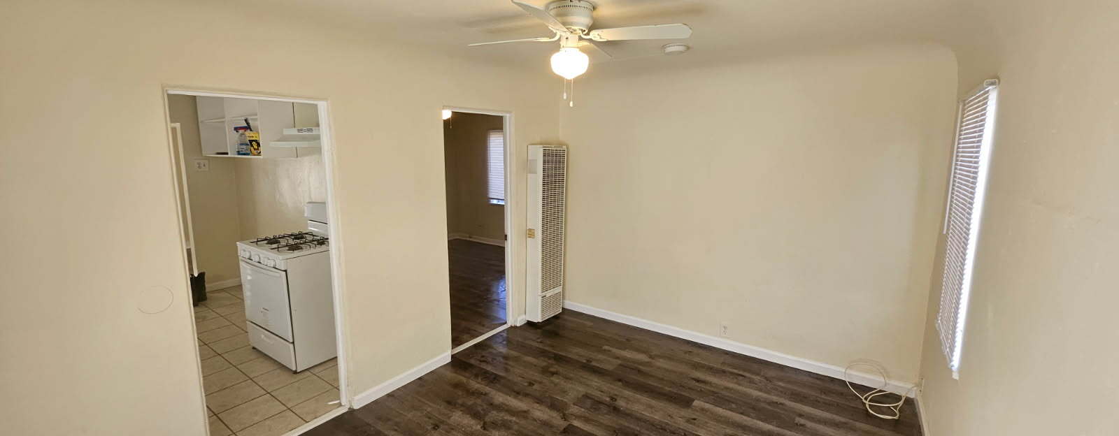 Building Photo - 300 Linda Vista Dr