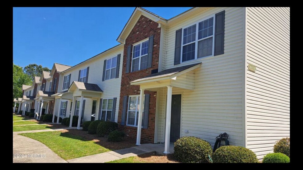 Primary Photo - 4267 Dudleys Grant Dr