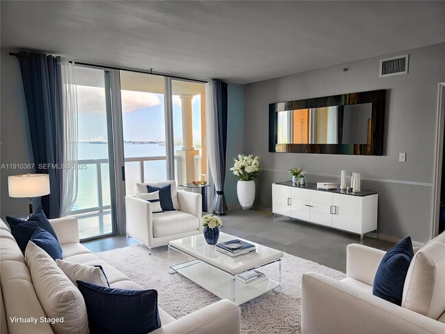 Building Photo - 1625 Kennedy Cswy