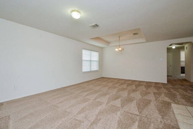 Building Photo - 18326 Thicket Grove Rd