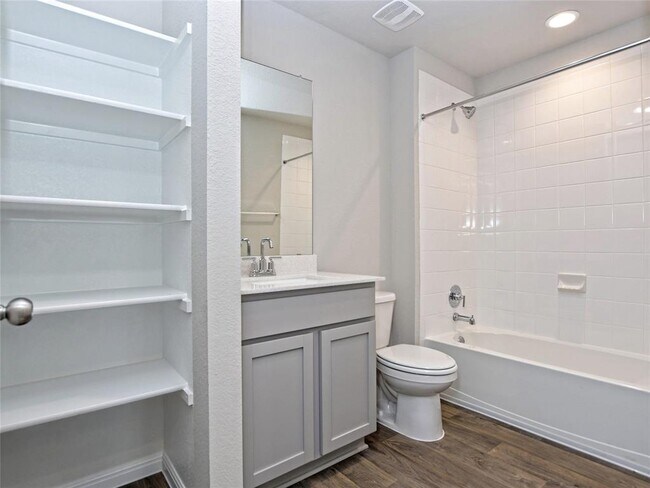 Building Photo - 708 Roaring Fork Ln