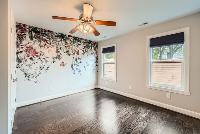 Building Photo - Beautifully Upgraded 3BD/2BA NoDA Bungalow...