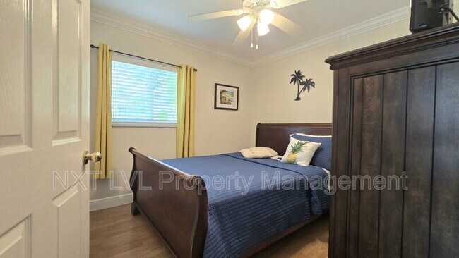 Building Photo - 4123 SW 21st Pl