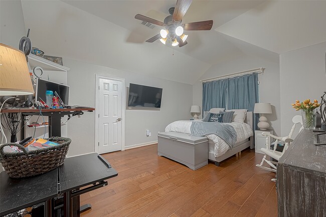 Building Photo - 8807 Stones Throw Ln