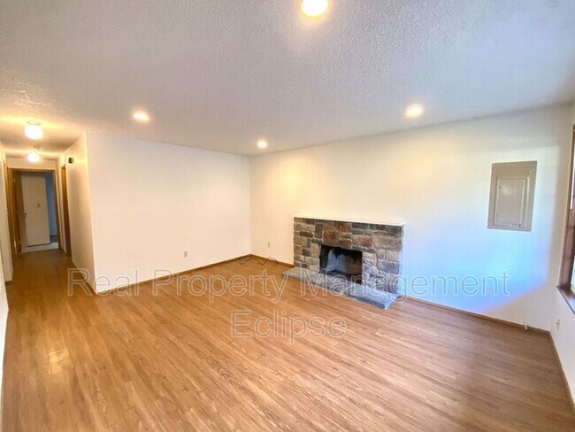 Building Photo - 4118 Jewell Rd