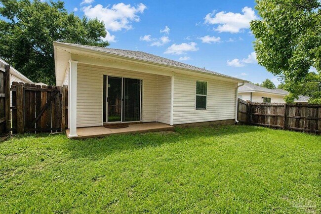 Building Photo - 10588 Wilderness Ln