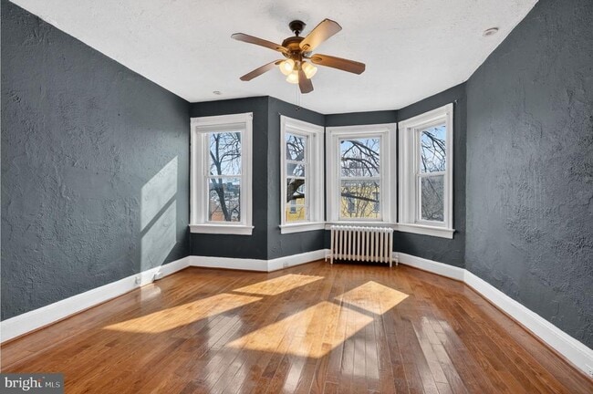 Building Photo - 1169 6th St NE