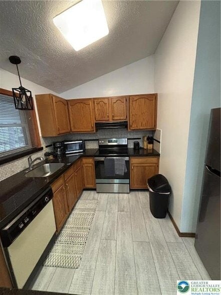 Building Photo - 9203 Westwood Dr