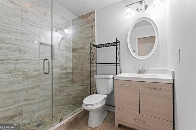 Building Photo - 1000 Palmetto Ave SW