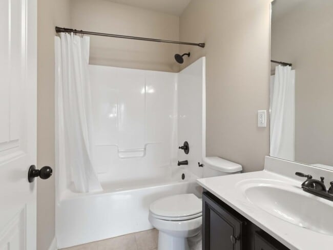 Building Photo - 310 Strasburg Dr