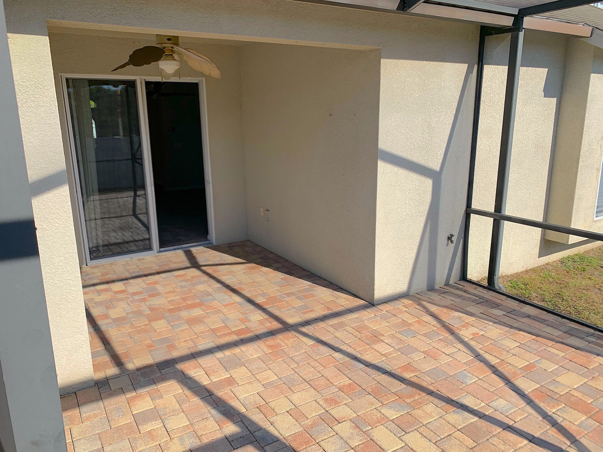 Screened in porch - 3437 Heron Island Dr