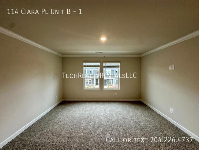 Building Photo - 114 Ciara Pl