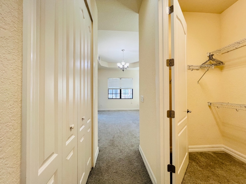 Building Photo - 10441 Stapeley Dr