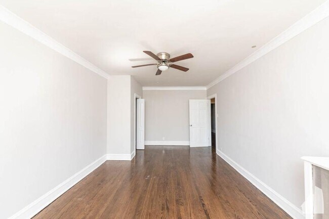 Building Photo - 2 bedroom in Chicago IL 60640