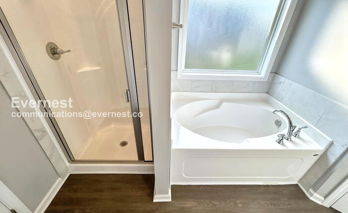 Building Photo - 1024 Echo Rdg Rd